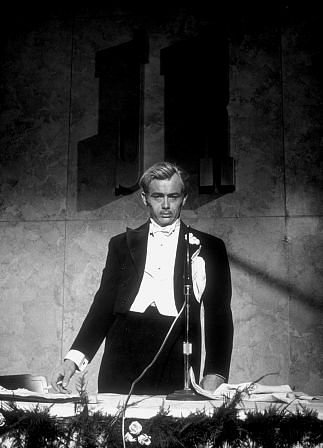 Фото - Джеймс Дин: 323x448 / 27 Кб