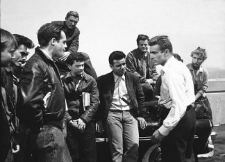 Фото - Джеймс Дин: 324x233 / 21 Кб