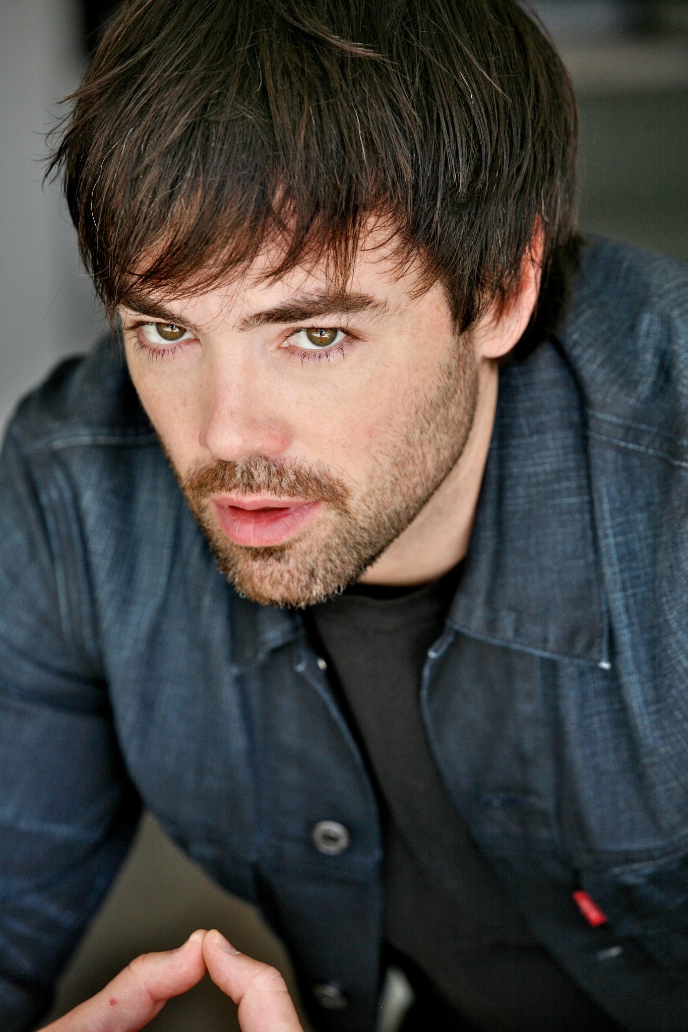 Фото - Джон Хенсли: 1365x2048 / 445 Кб