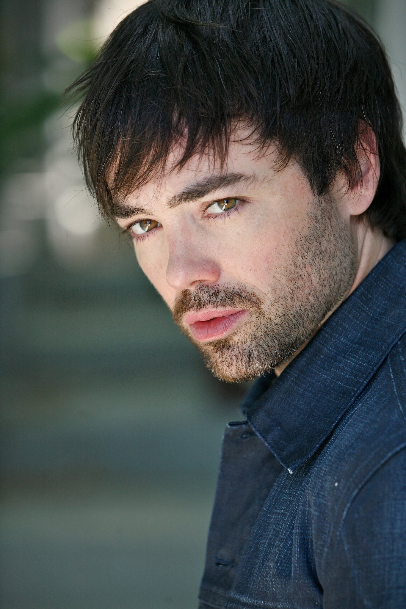 Фото - Джон Хенсли: 1365x2048 / 453 Кб