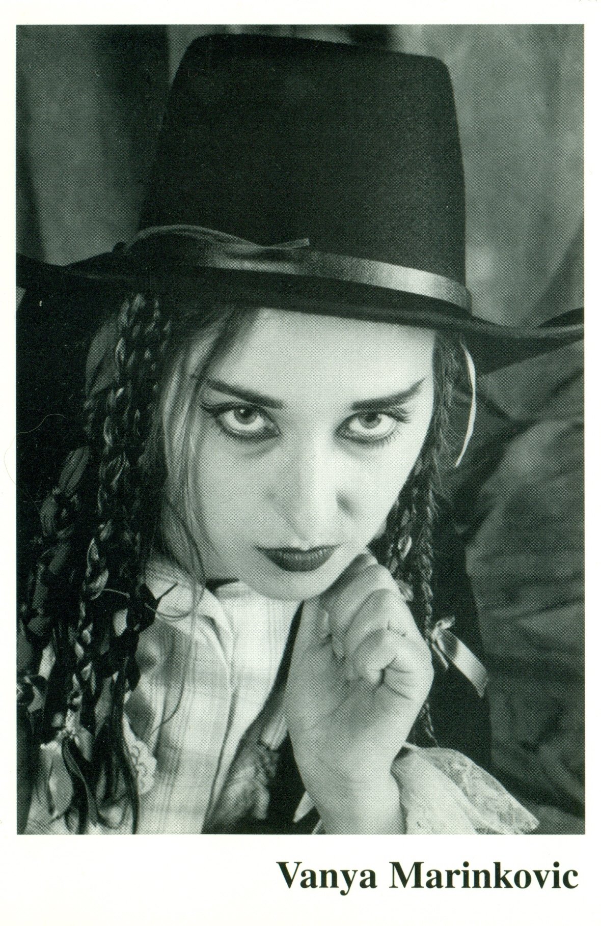 Фото - Василика Ваня Маринкович: 1180x1819 / 611 Кб