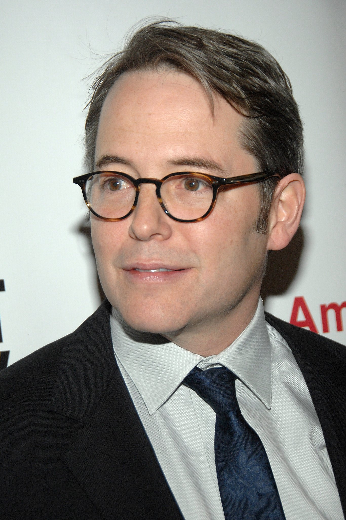 Фото - Мэттью Бродерик: 1366x2048 / 521 Кб