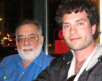 Фото - Захари Калбертсон: 332x262 / 20 Кб