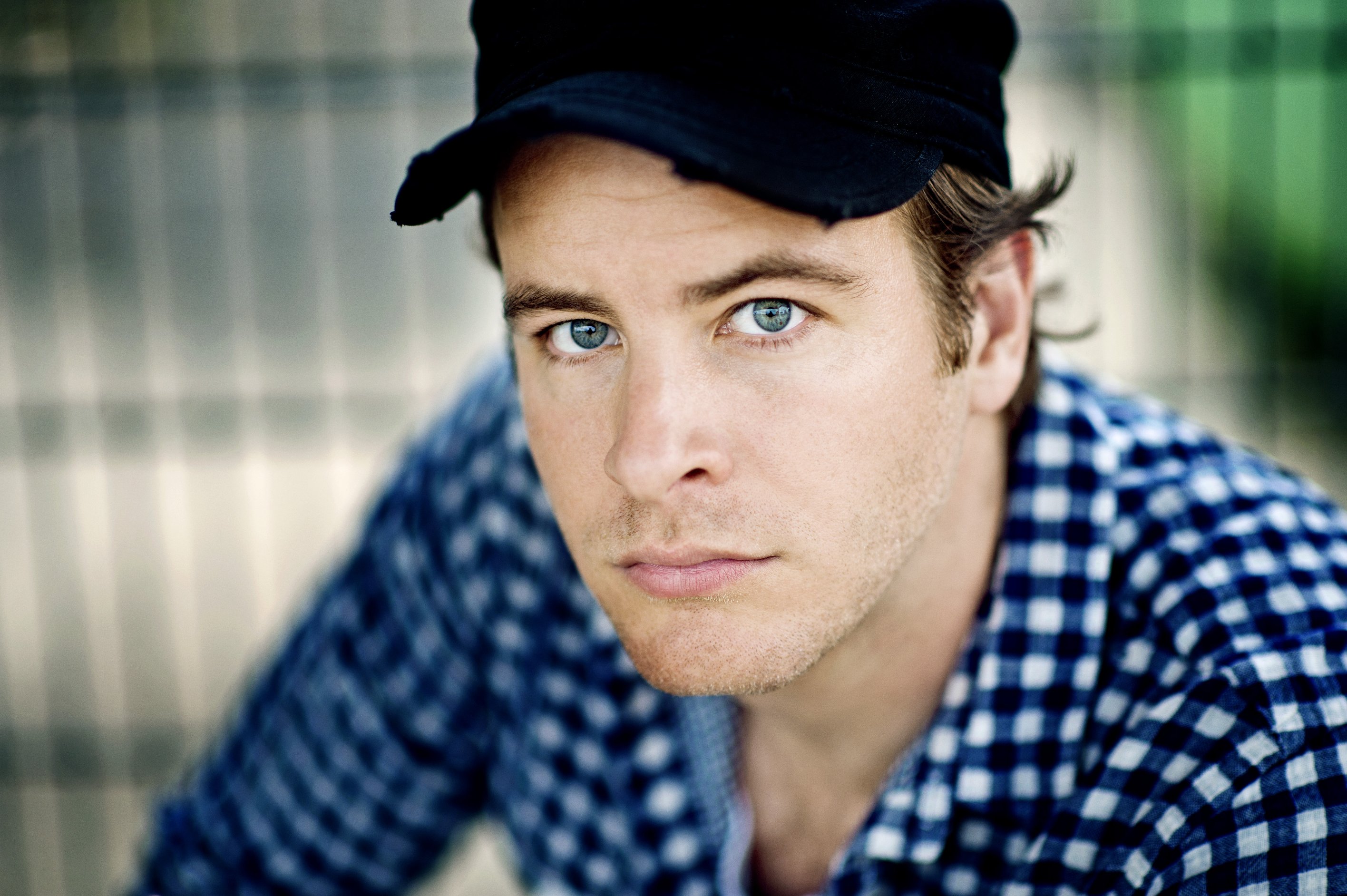 Фото - Штеффен Меннекес: 2832x1884 / 675 Кб