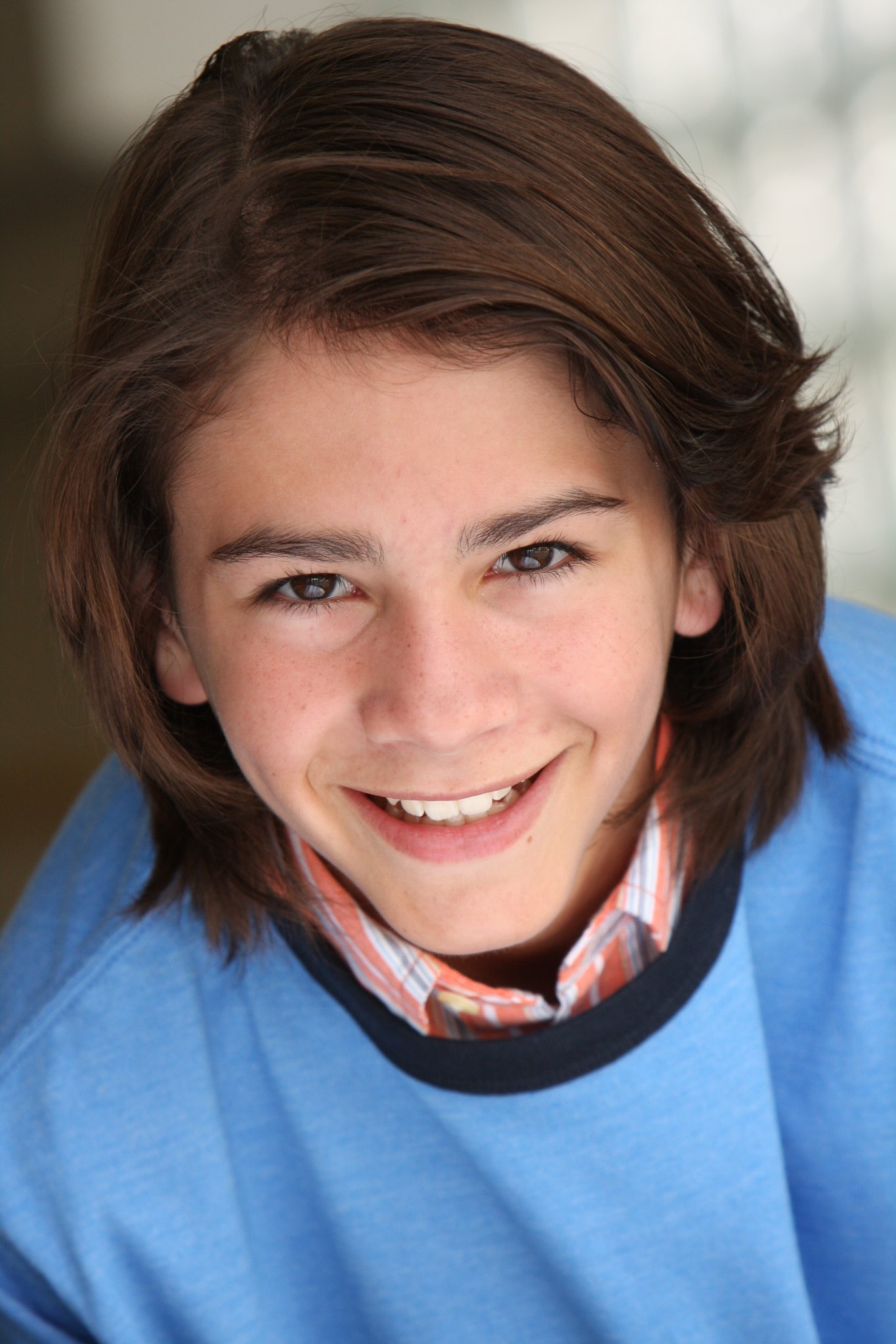 Фото - Брэйди Эндер: 1365x2048 / 296 Кб