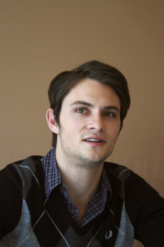 Фото - Шайло Фернандес: 333x500 / 18 Кб