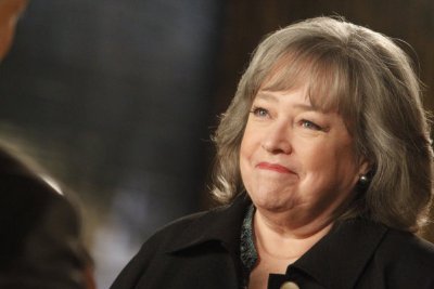 Фото - Кэти Бейтс: 400x267 / 16 Кб