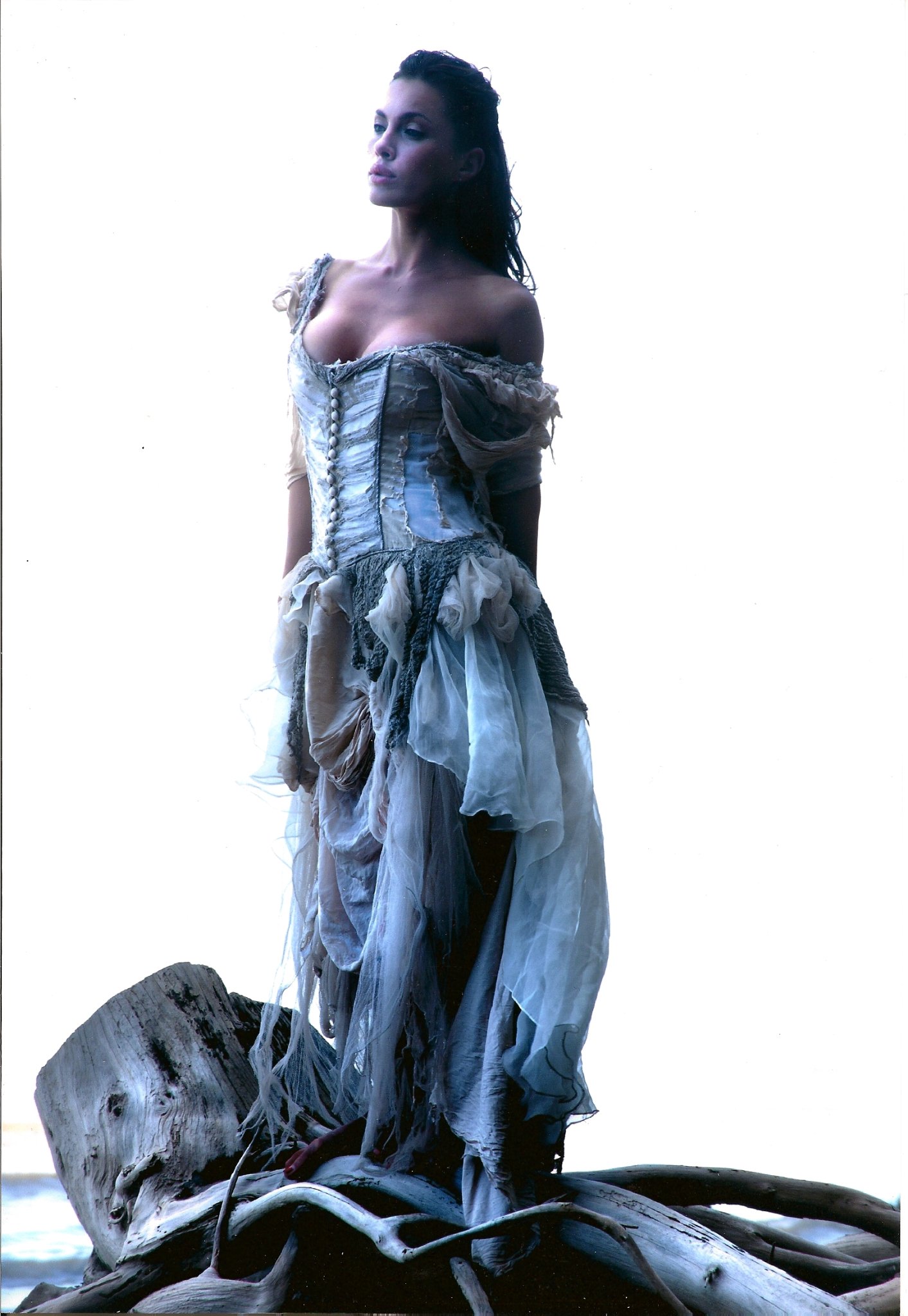 Фото - Луна Риомина: 1413x2048 / 291 Кб