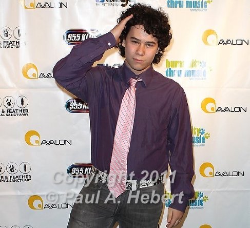 Фото - Сэм Лант: 487x444 / 52 Кб