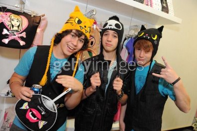 Фото - Сэм Лант: 395x263 / 30 Кб