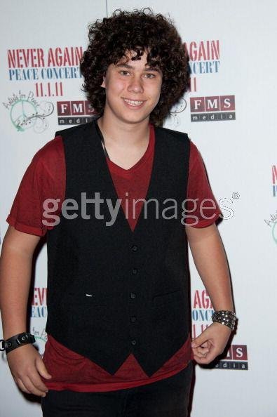 Фото - Сэм Лант: 395x594 / 36 Кб