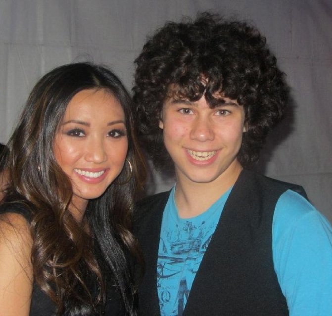 Фото - Сэм Лант: 671x639 / 70 Кб