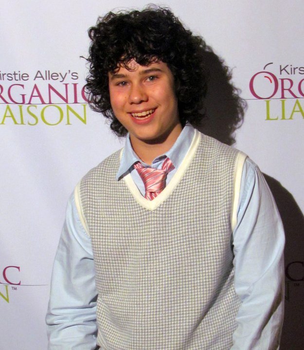 Фото - Сэм Лант: 625x720 / 88 Кб