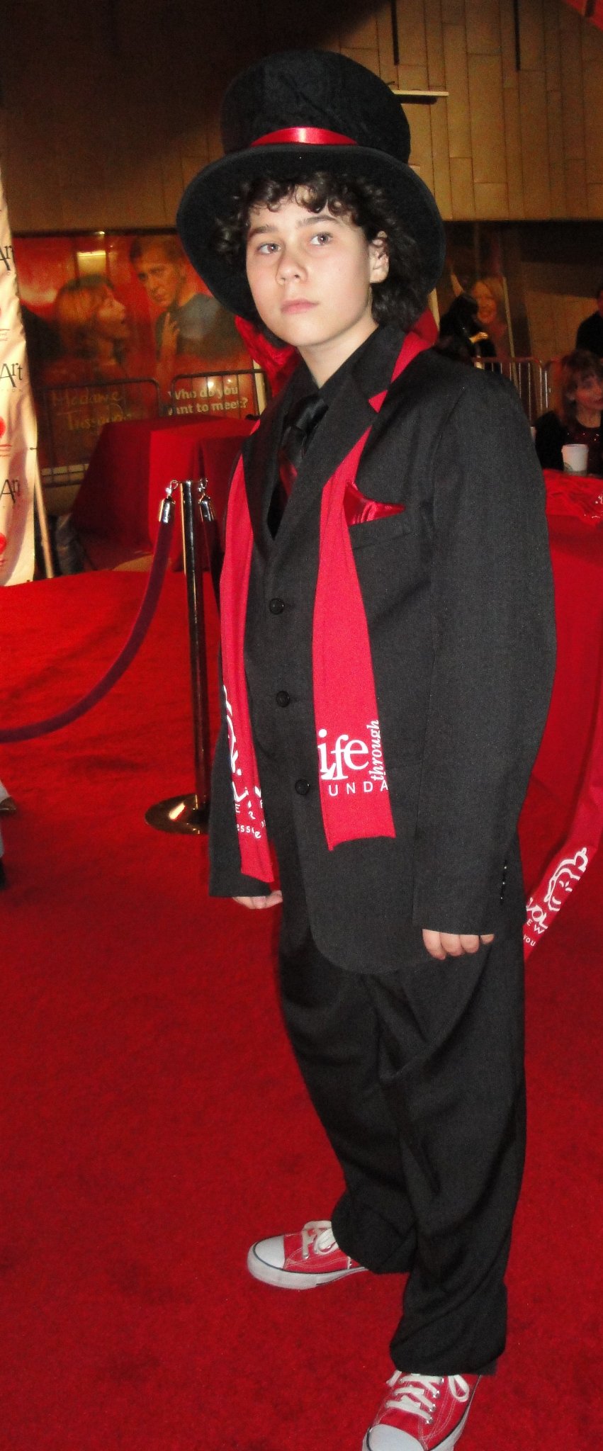 Фото - Сэм Лант: 851x2048 / 245 Кб