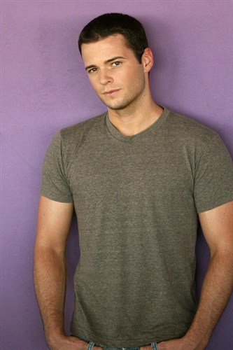 Фото - Брэдли Бингхэм: 333x500 / 32 Кб