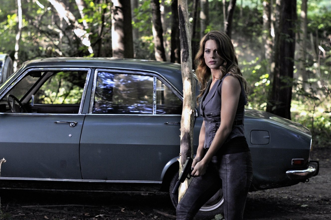 Фото - Линдси Фонсека: 1328x882 / 217 Кб