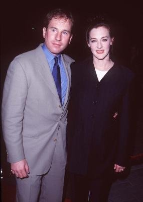 Фото - Джоан Кьюсак: 285x400 / 12 Кб