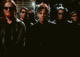 Фото - Стивен Дорфф: 336x238 / 13 Кб