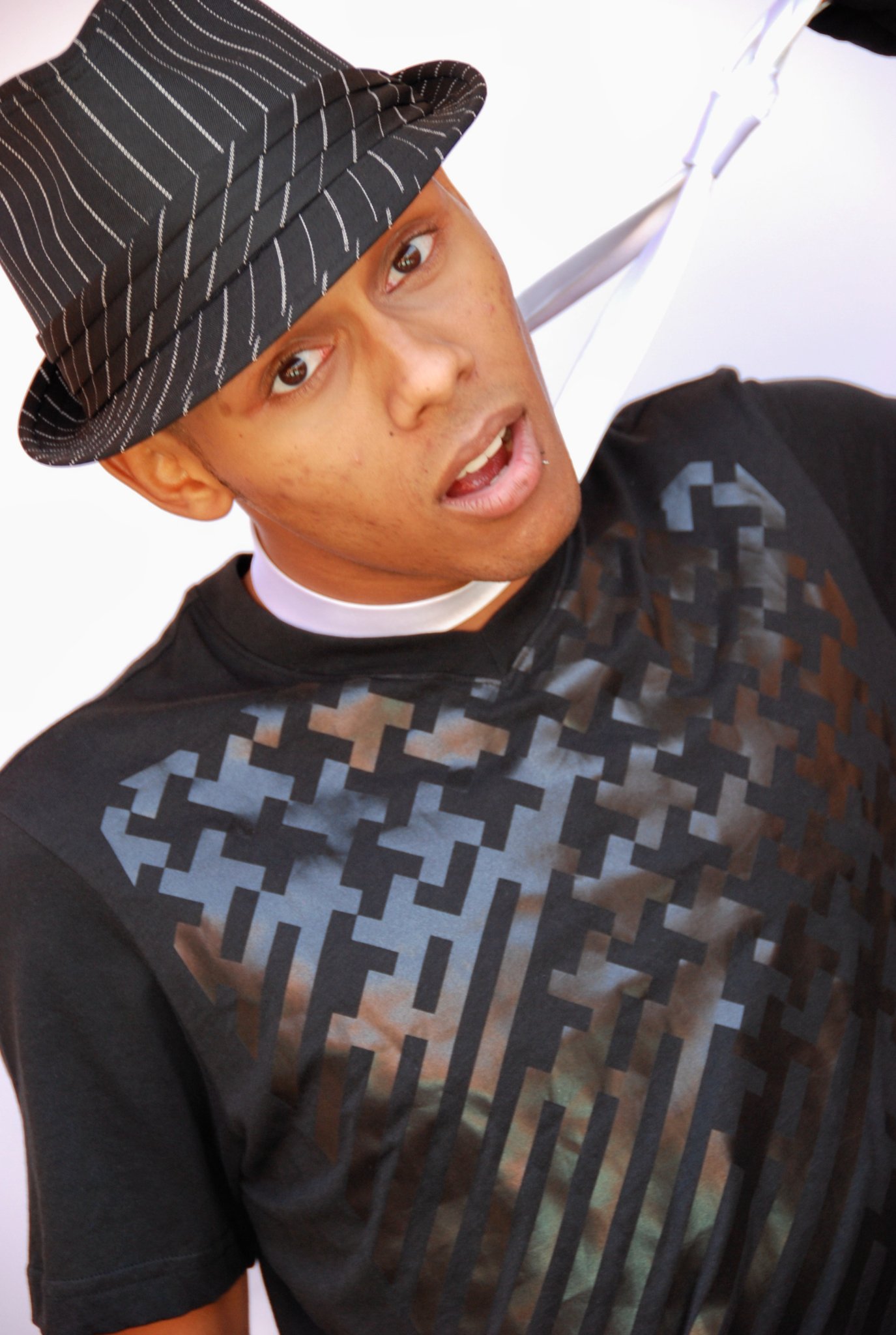 Фото - Крэйг Ламар Трейлор: 1375x2048 / 291 Кб