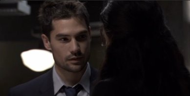 Фото - Д.Дж. Котрона: 389x197 / 8 Кб