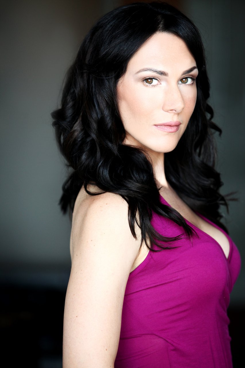 Фото - Кира Загорски: 853x1280 / 106 Кб