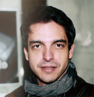 Фото - Йонут Грама: 323x333 / 19 Кб