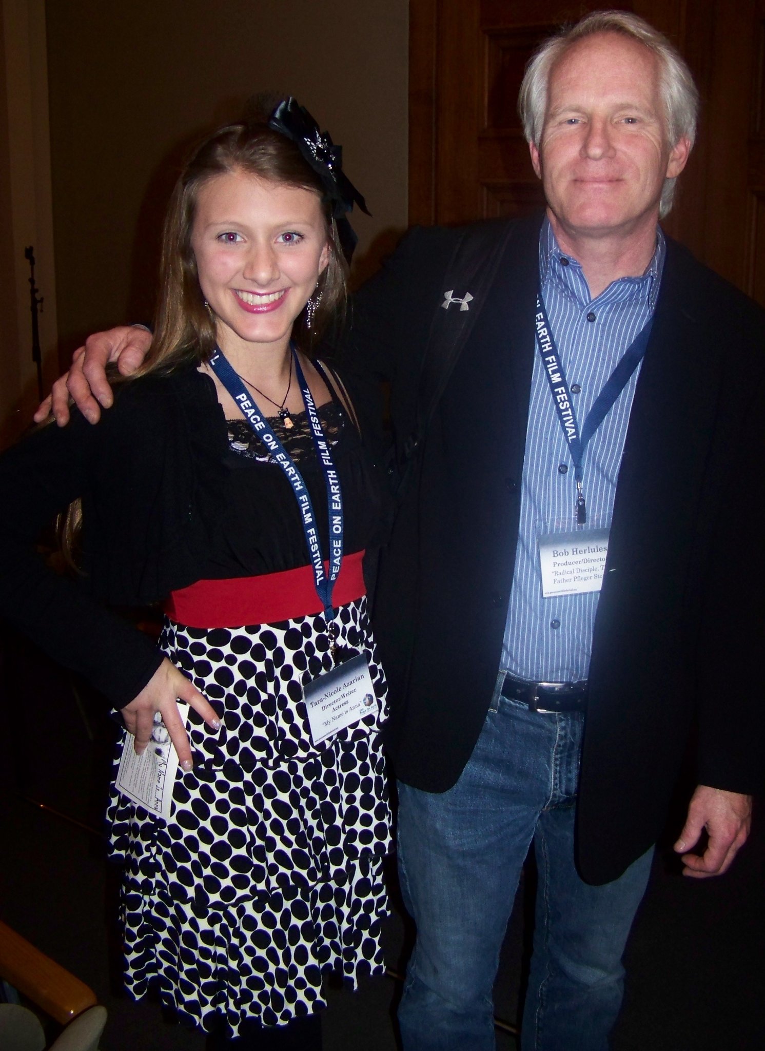 Фото - Тара Николь Азарян: 1491x2048 / 409 Кб