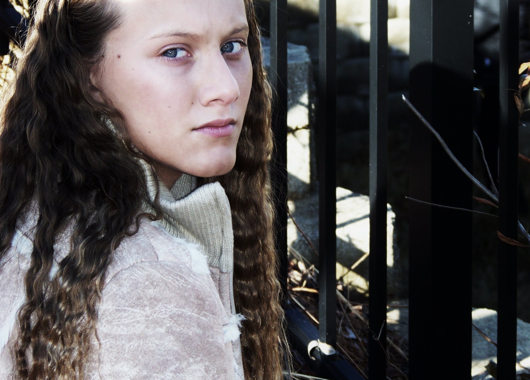 Фото - Тара Николь Азарян: 1757x1261 / 324 Кб