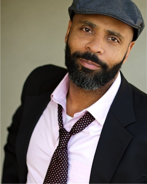 Фото - Эрик Дэвис: 512x640 / 48 Кб