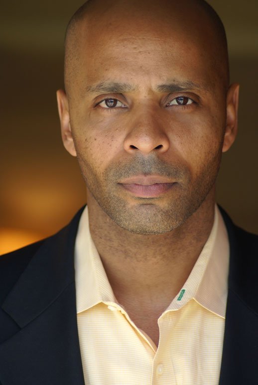 Фото - Эрик Дэвис: 518x774 / 47 Кб