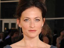 Фото - Лара Пулвер: 225x169 / 8 Кб