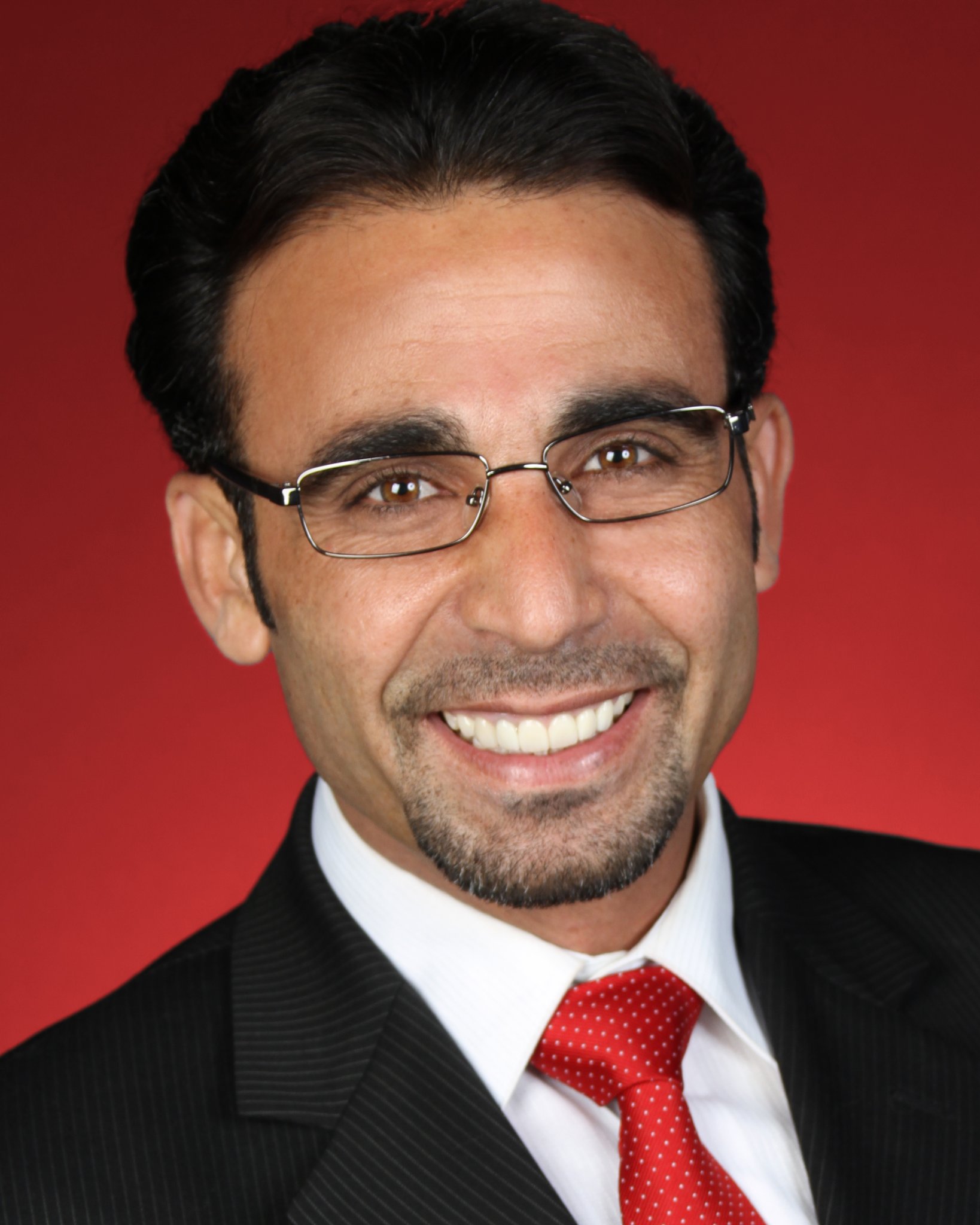 Фото - Ияд Хаджджадж: 1638x2048 / 250 Кб