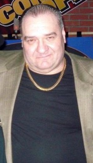 Фото - Тони Кост: 300x523 / 29 Кб