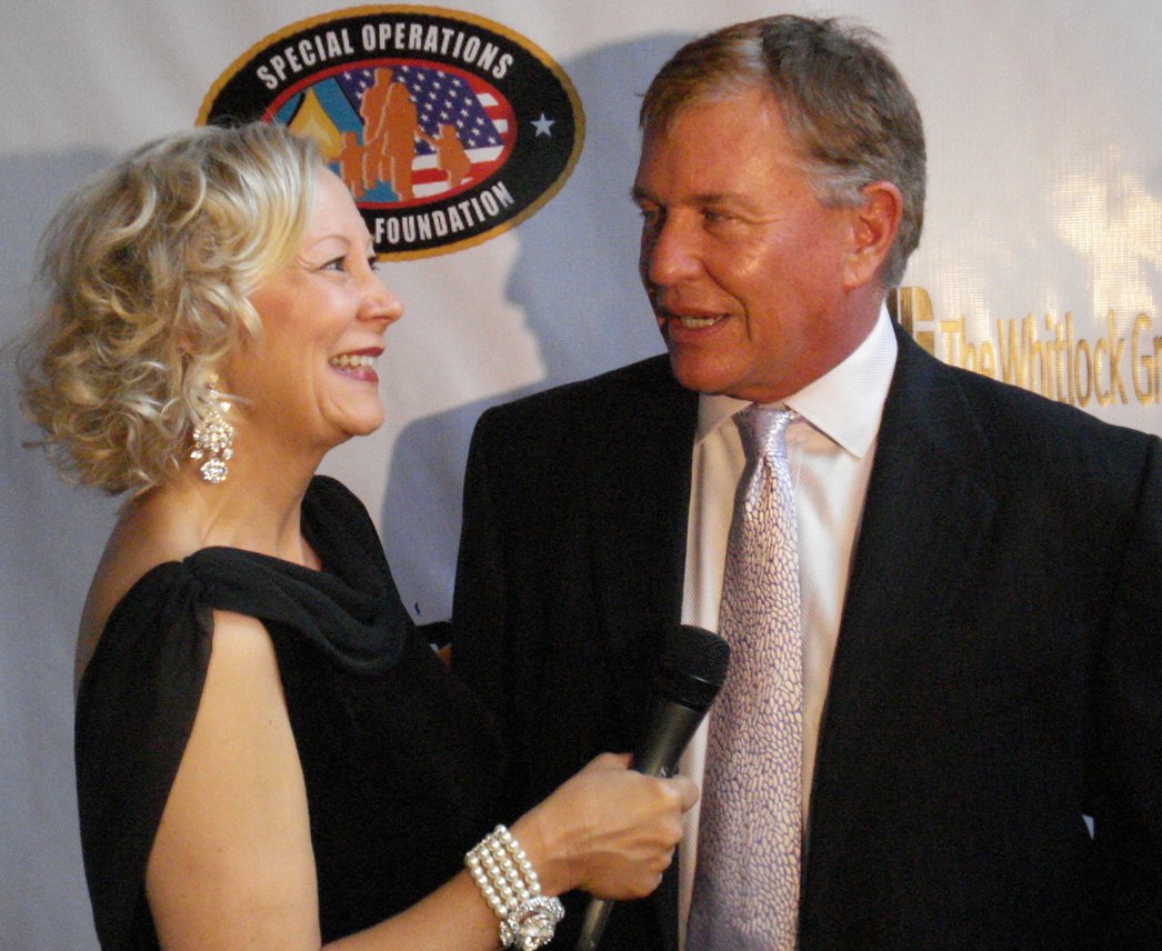 Фото - Кэтрин Трэйл: 1046x856 / 162 Кб