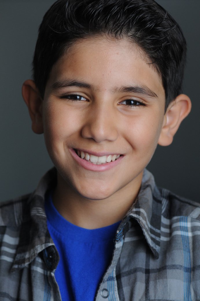 Фото - Энтони Сантана: 691x1041 / 86 Кб