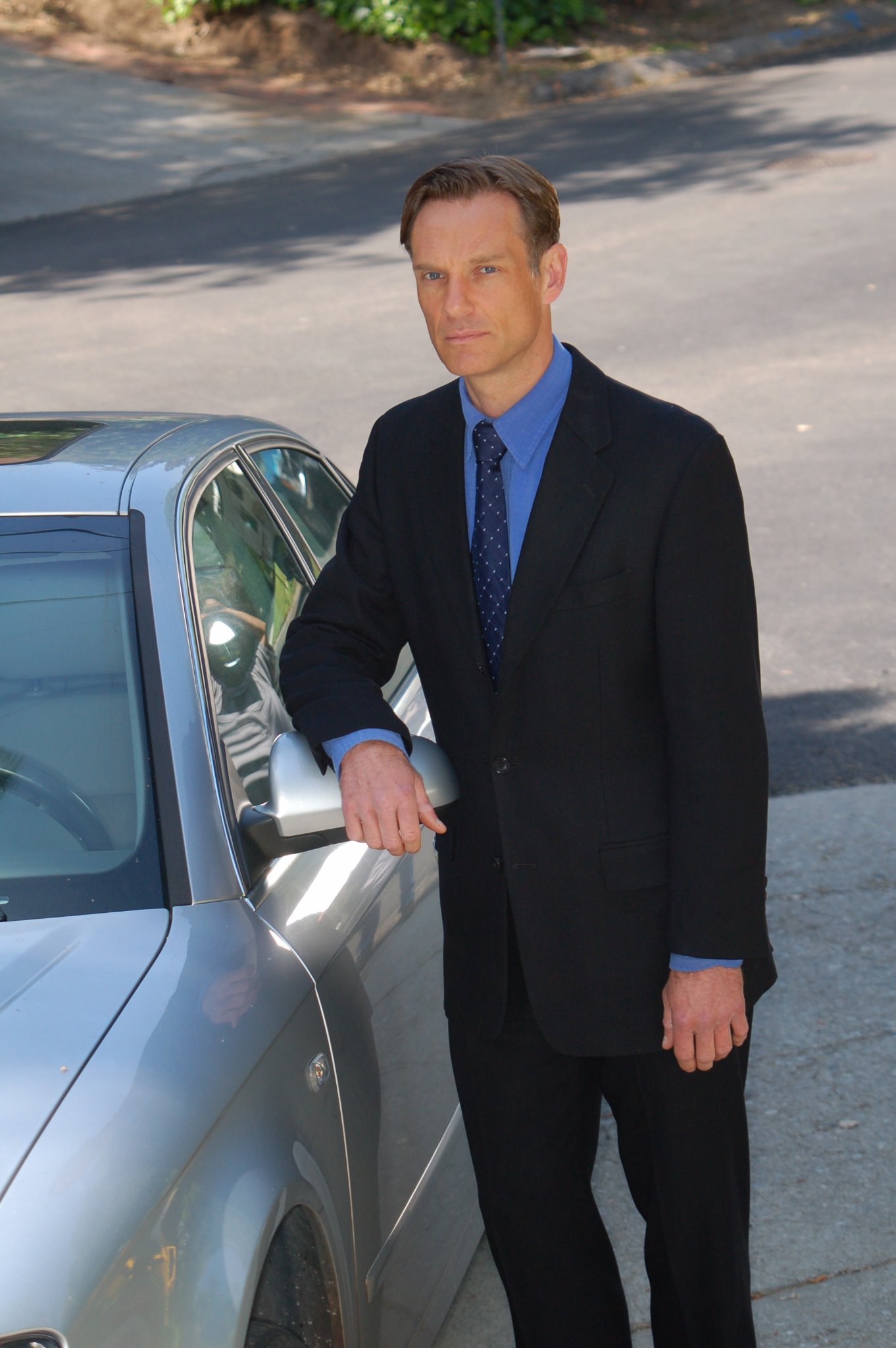 Фото - Элистер Стил: 1362x2048 / 258 Кб