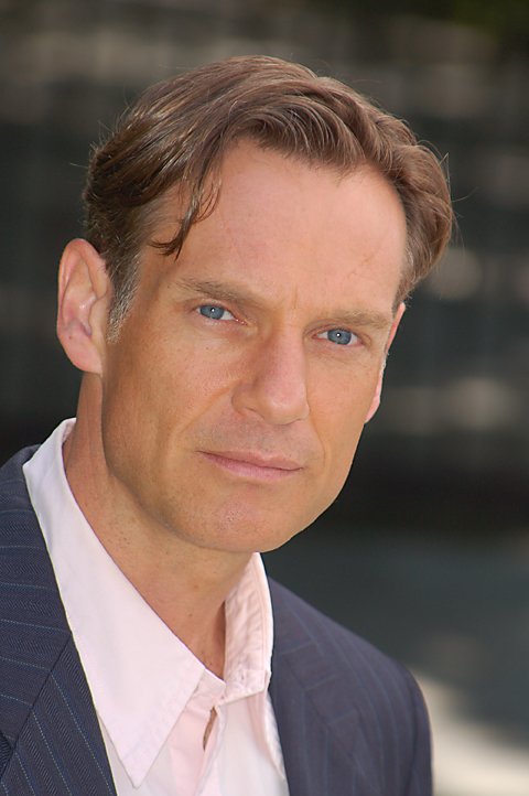 Фото - Элистер Стил: 480x722 / 47 Кб