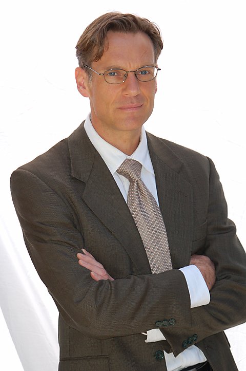 Фото - Элистер Стил: 480x722 / 53 Кб