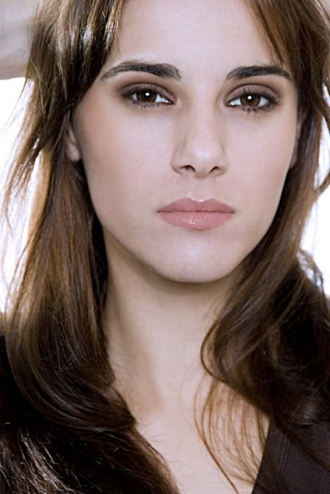 Фото - Рени Катальдо: 468x700 / 52 Кб