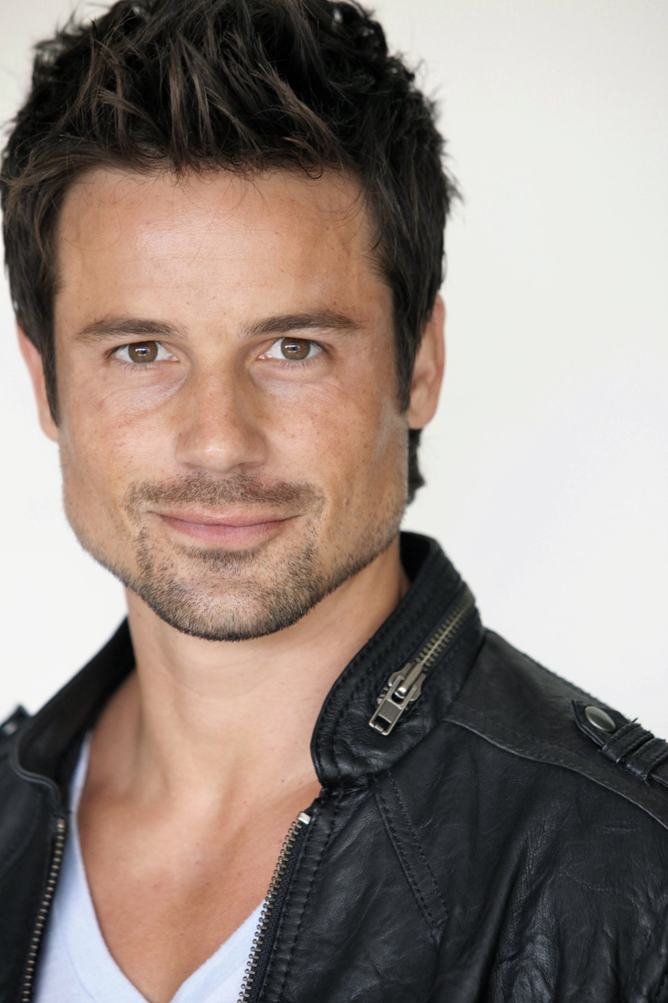 Фото - Эндрю Чени: 1365x2048 / 290 Кб