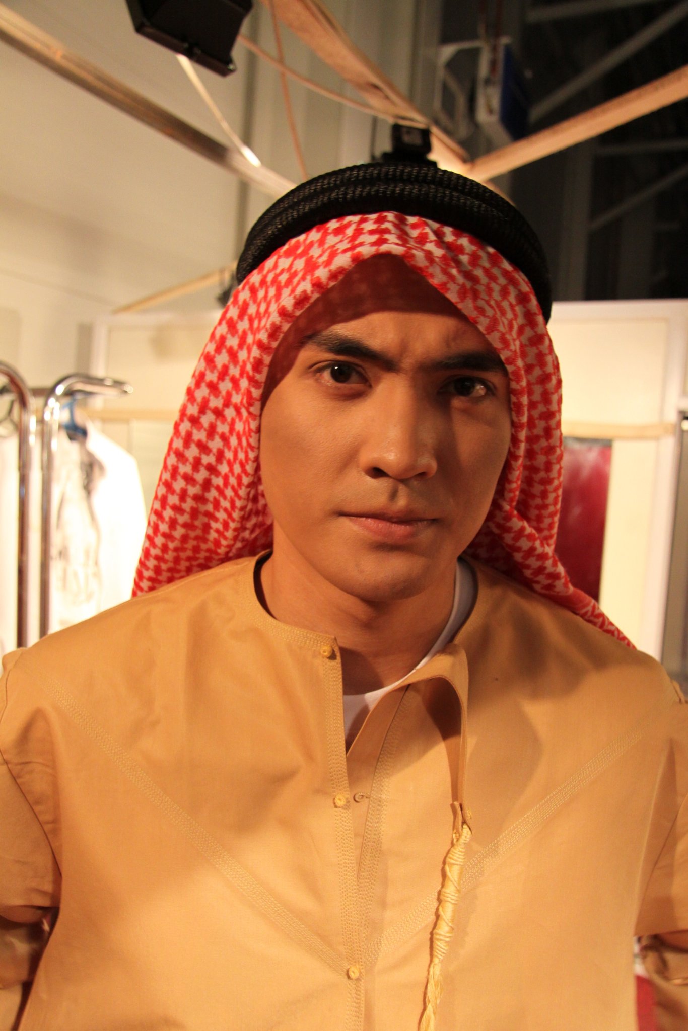 Фото - Санжар Мади: 1366x2048 / 303 Кб