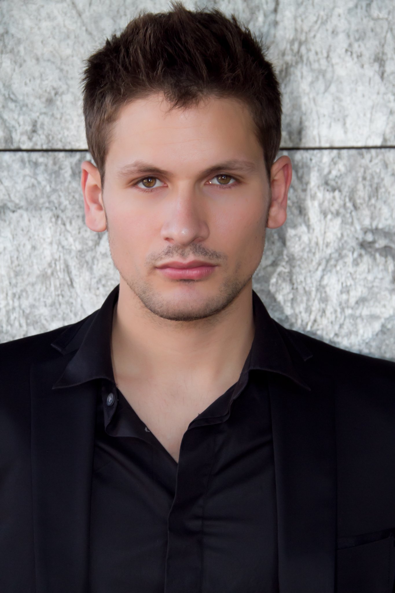 Фото - Пау Масо Коромина: 1365x2048 / 235 Кб