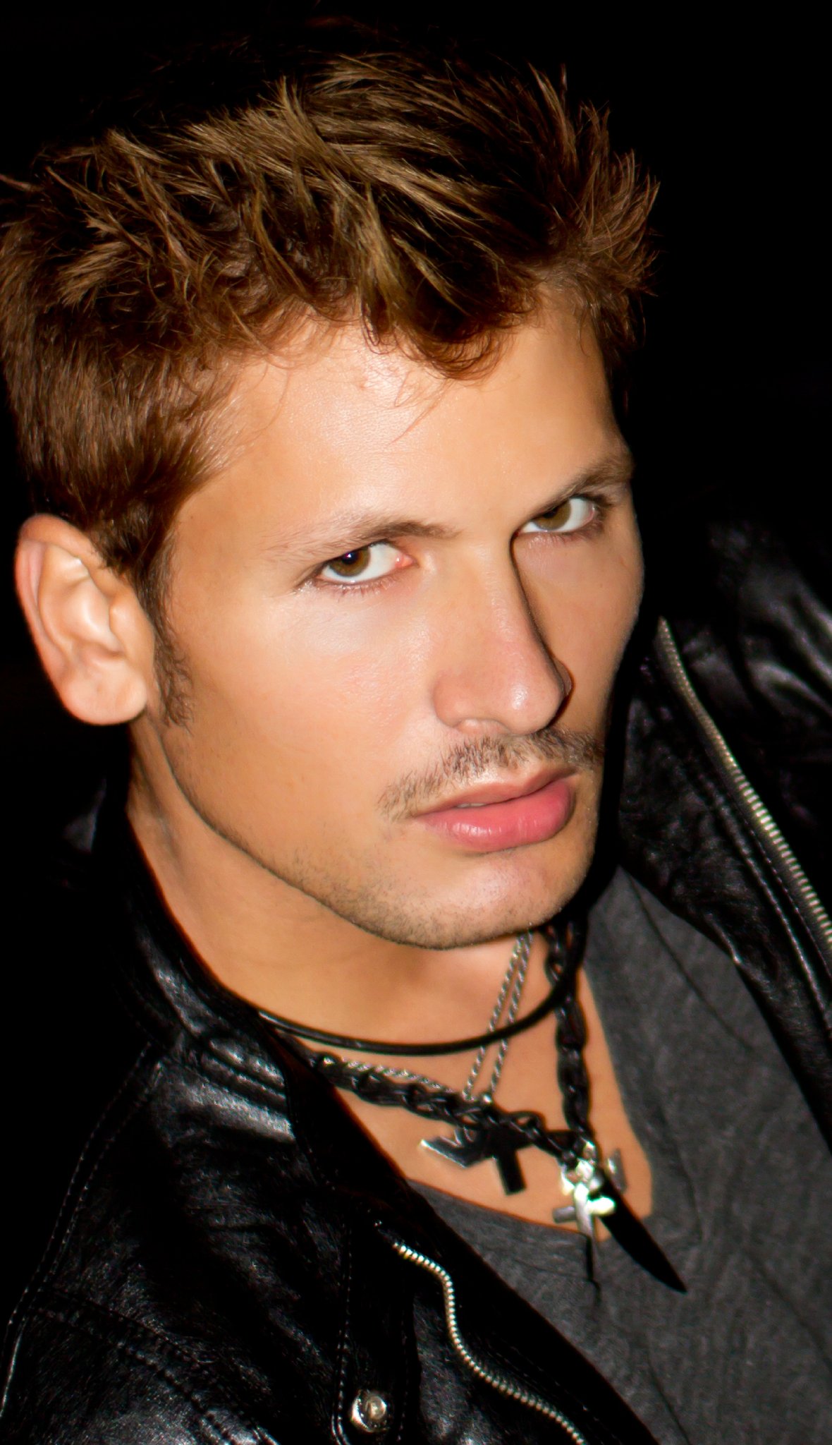 Фото - Пау Масо Коромина: 1180x2048 / 294 Кб