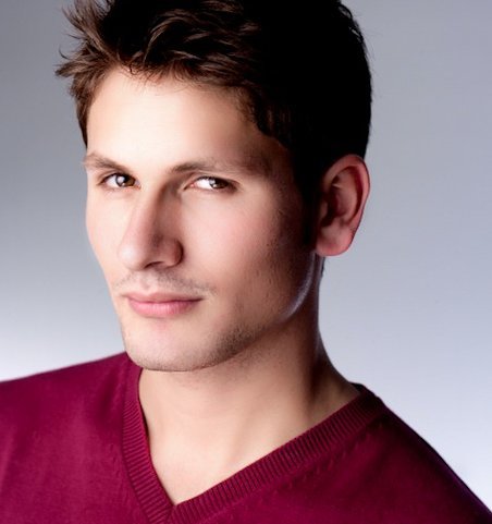 Фото - Пау Масо Коромина: 452x481 / 27 Кб