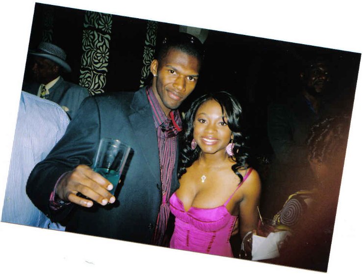 Фото - Аллен Холлоуэй: 740x558 / 63 Кб