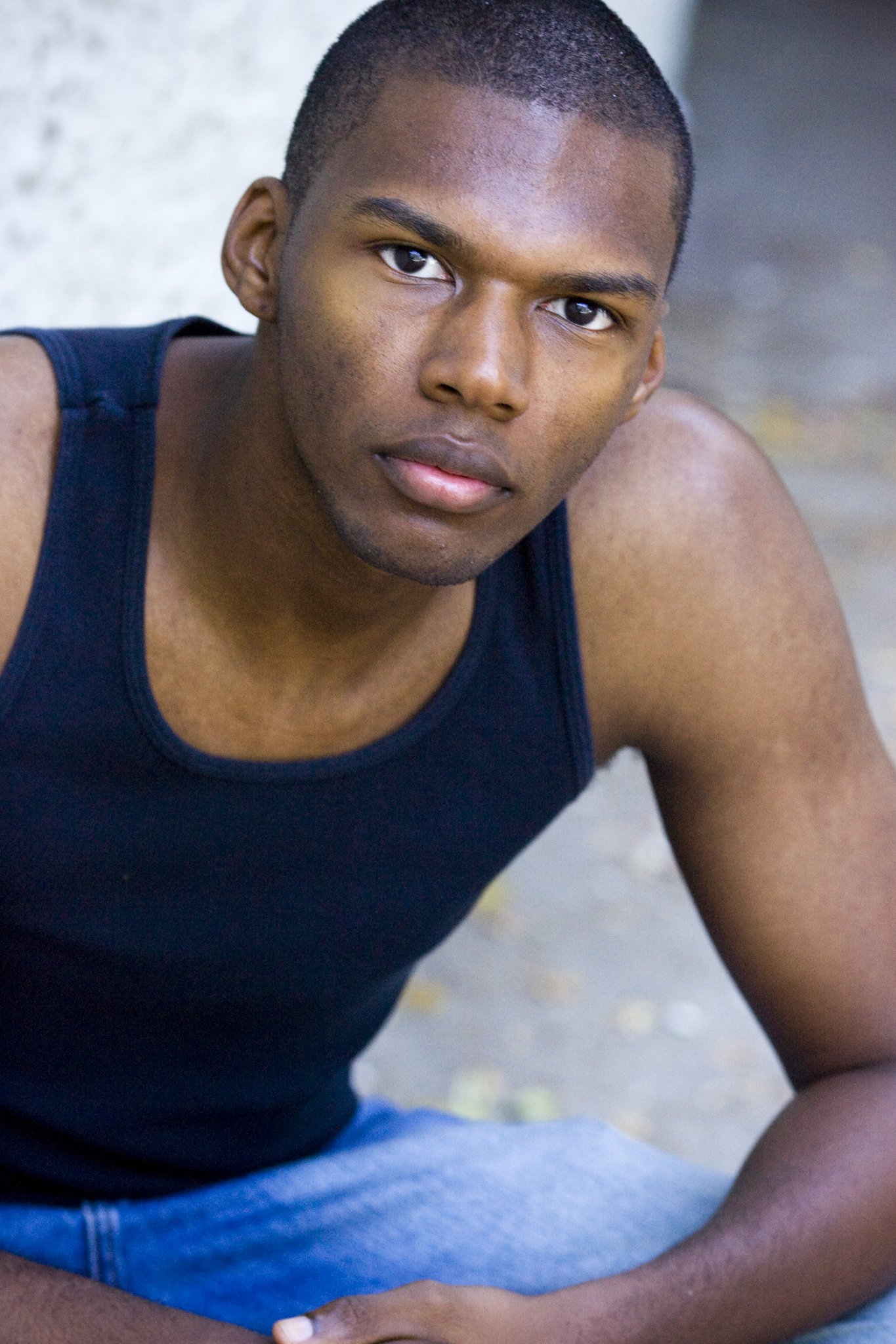 Фото - Аллен Холлоуэй: 1365x2048 / 407 Кб