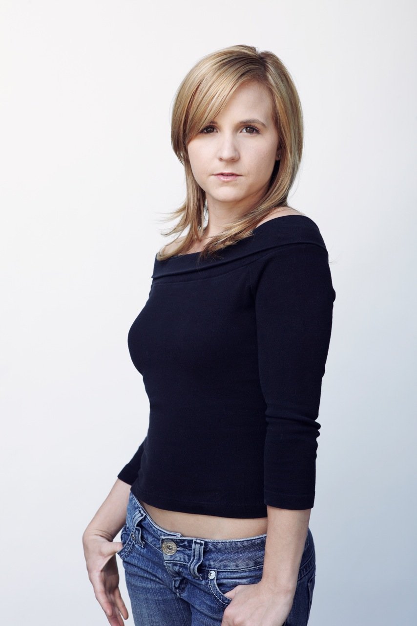 Фото - Кара Петерсен: 854x1280 / 87 Кб