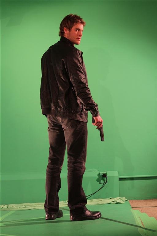 Фото - Джеймс Тревена-Браун: 512x768 / 33 Кб