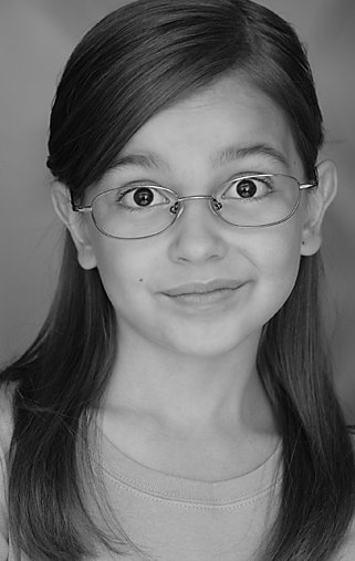 Фото - Мэган Бараджас: 321x507 / 27 Кб