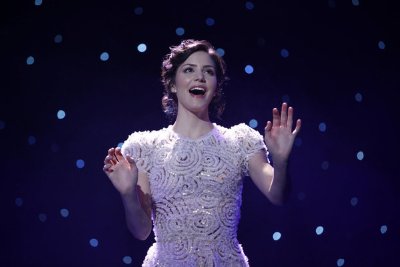 Фото - Кэтрин МакФи: 400x267 / 15 Кб